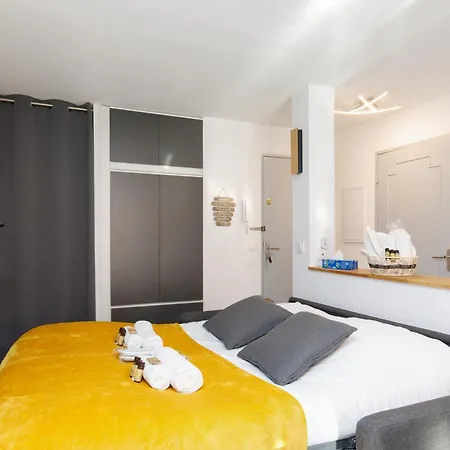 La Dolce Yourhosthelper Apartament *